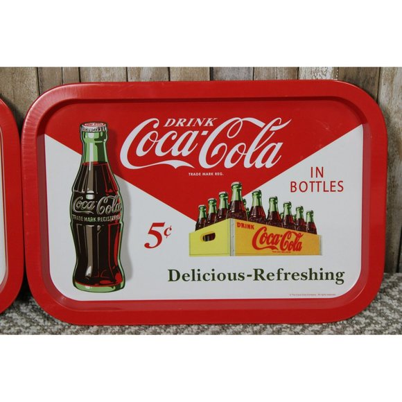 Two Identical Coca-Cola Tin Trays - Picture 3 of 4
